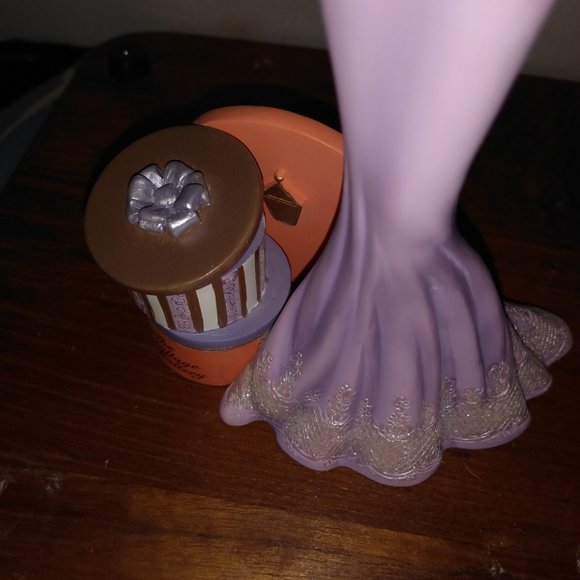 Thomas Kinkade Ladies of Lamplighter Village Figurine Collectable High fashion - Picture 3 of 6